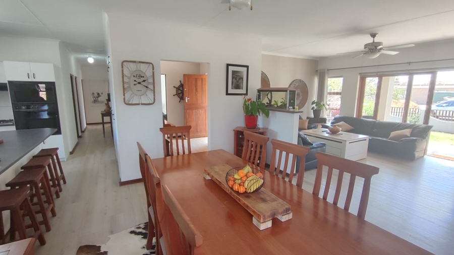 3 Bedroom Property for Sale in Stilbaai Wes Western Cape